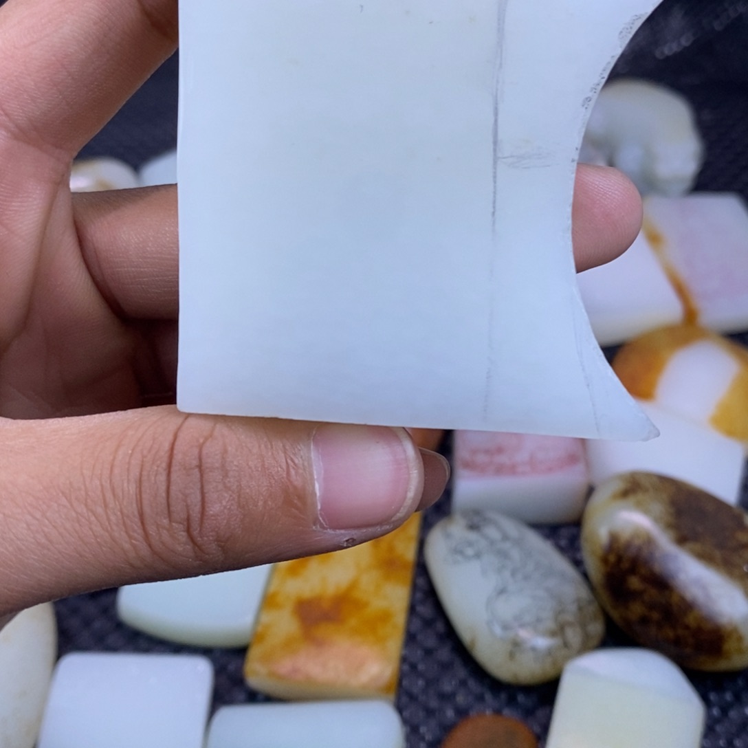 未镶嵌吊坠定制和田玉邹*