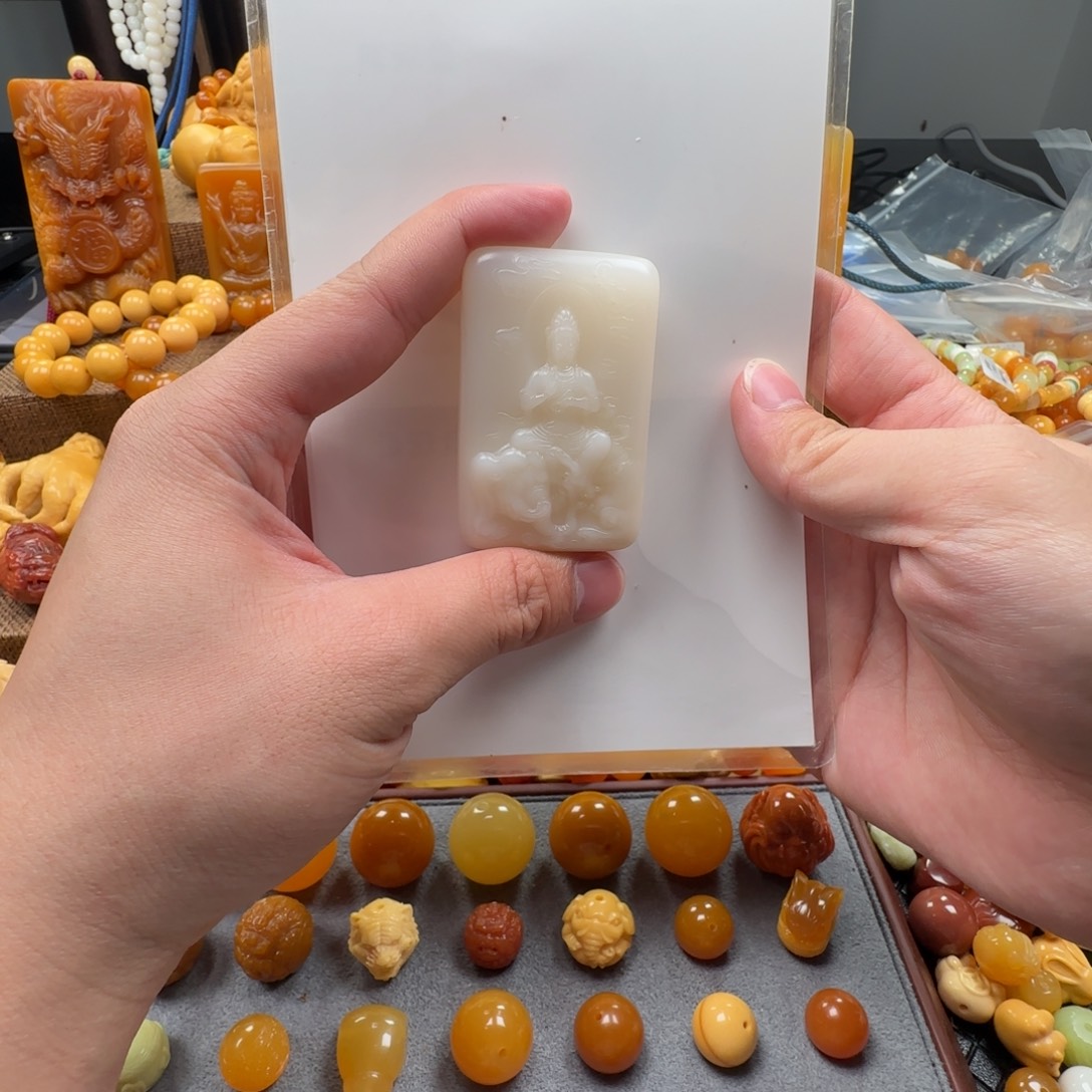 睿***渊项圈未镶嵌石英质玉