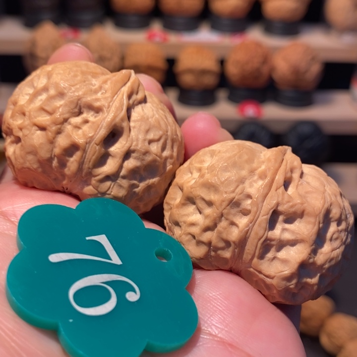 木质类粗筋烈焰红唇元宝40尺寸