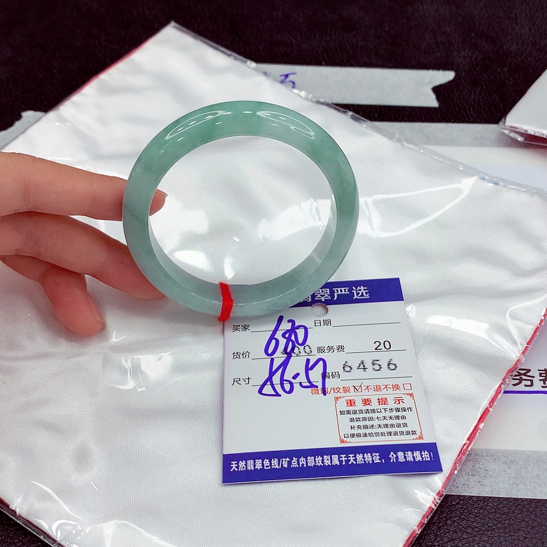 翡翠未镶嵌手镯56