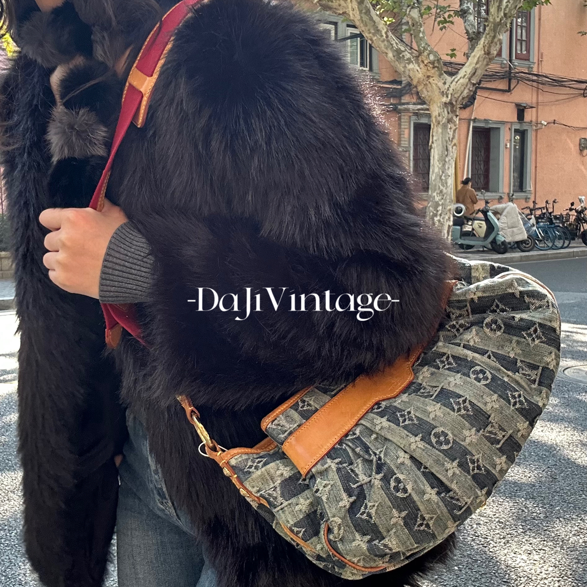 95新 LouisVuitton/路易威登 大吉中古/LV丹宁元宝斜挎包