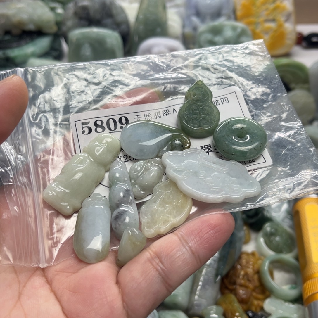 吊坠(不含链)未镶嵌翡翠5809