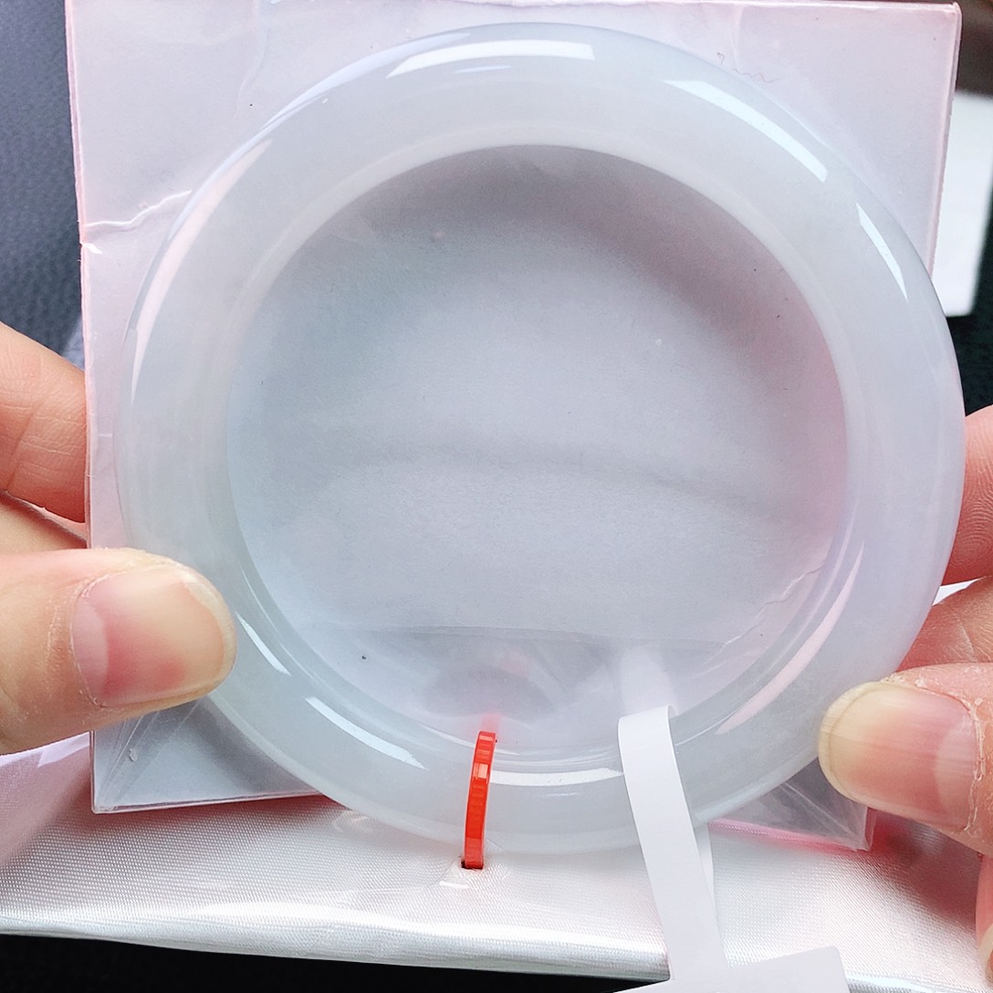 未镶嵌手镯（圆镯）翡翠59白月光