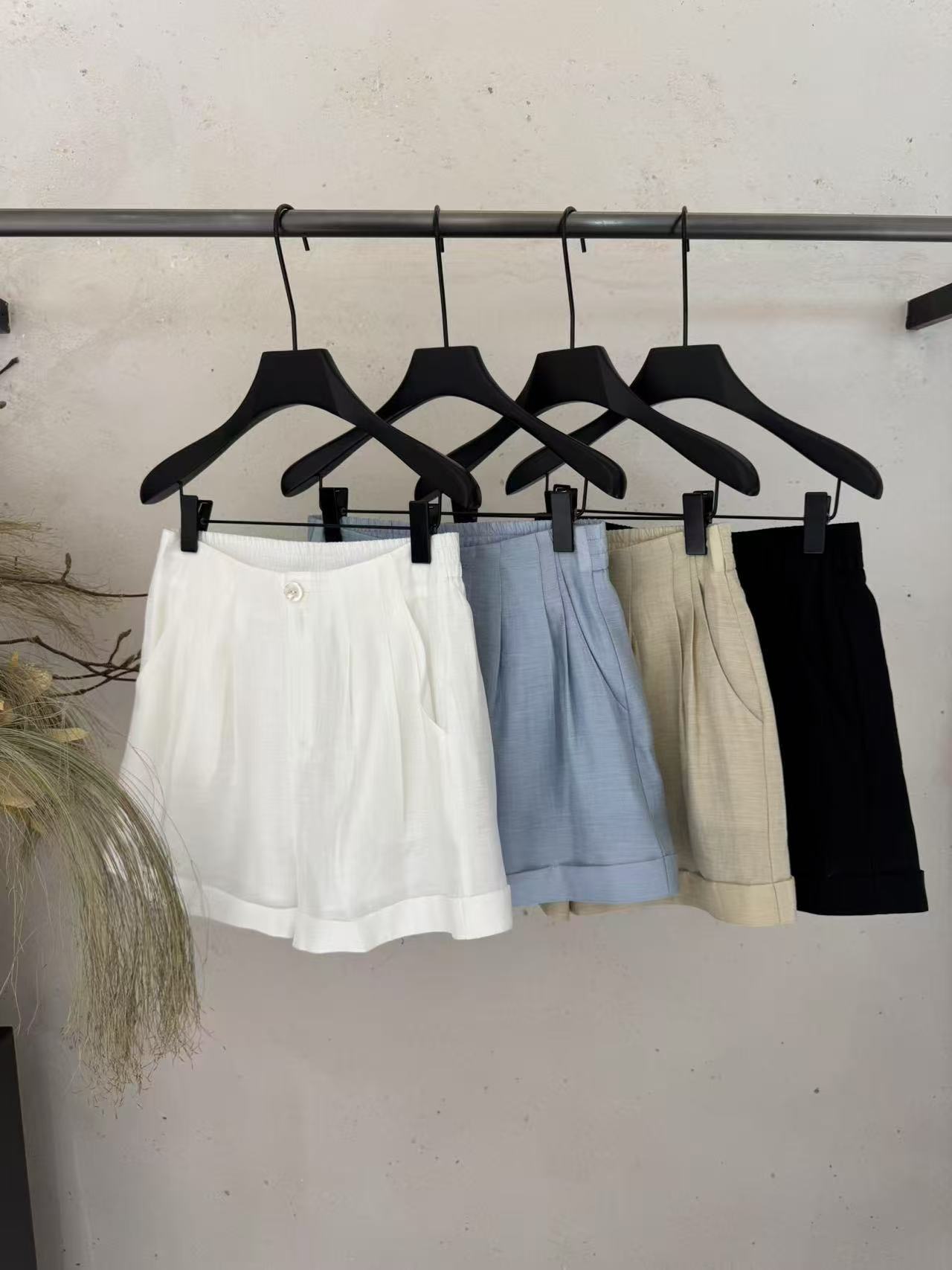 米古古PT#670# 沙滩简约显瘦气质百搭短裤（腰围66 裤长38）