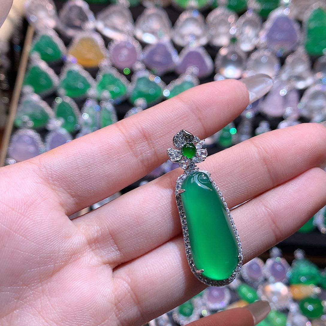 玛瑙/玉髓颈饰银S925镶嵌