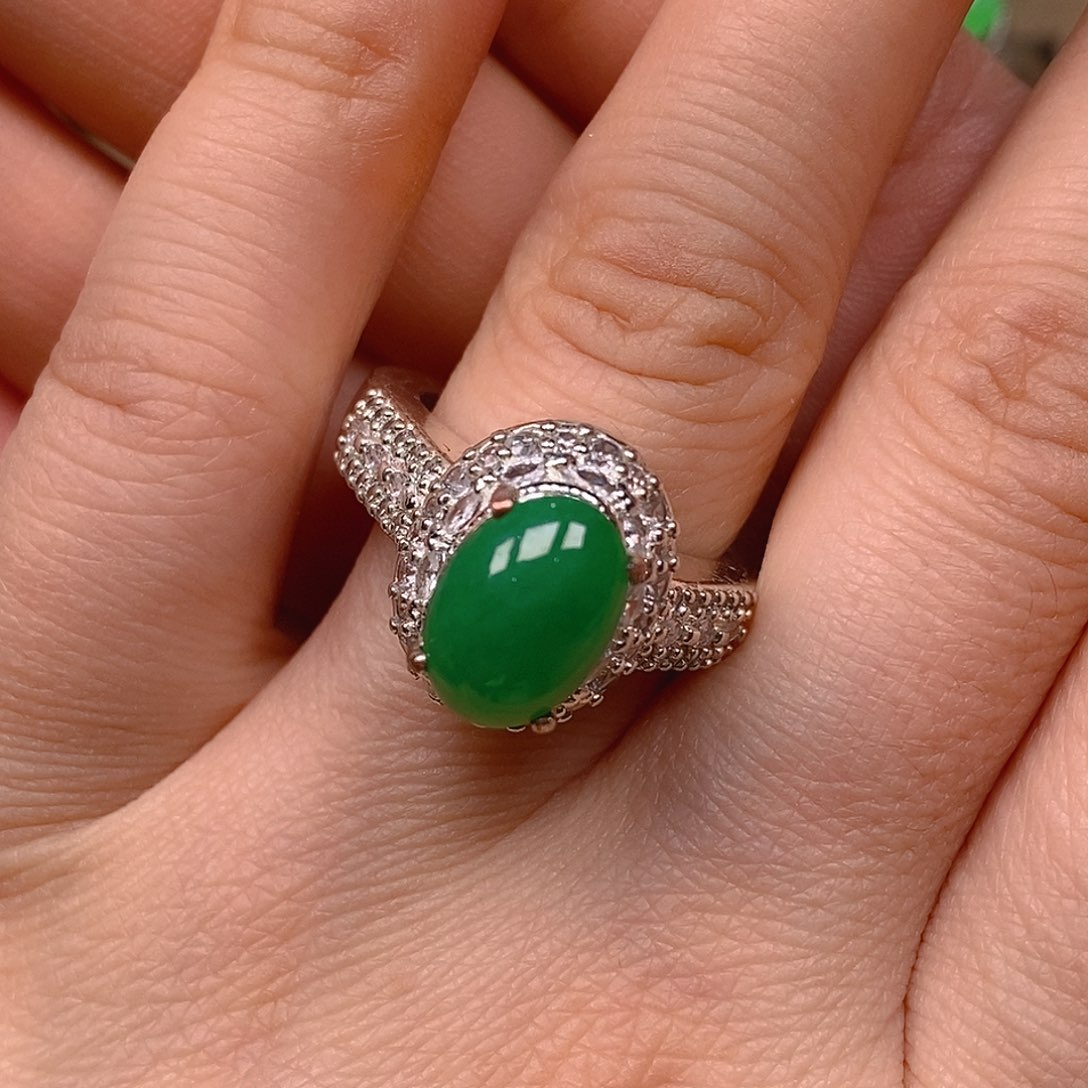 翡翠戒指未镶嵌翡翠蛋面