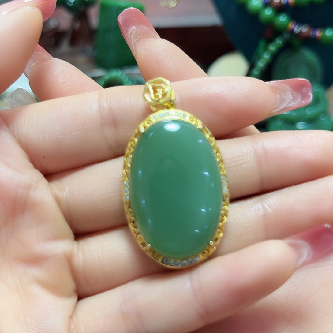 和田玉吊坠银S925镶嵌