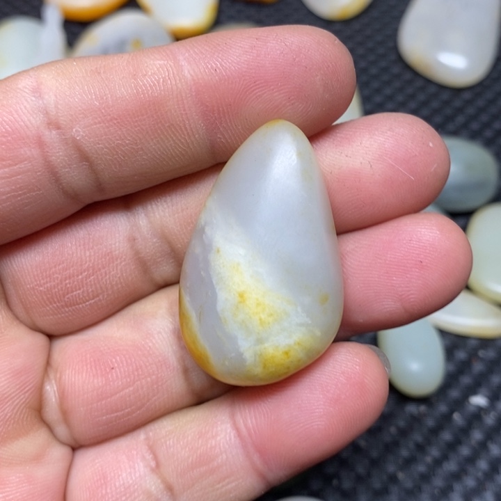 和田玉珠宝奇石未镶嵌