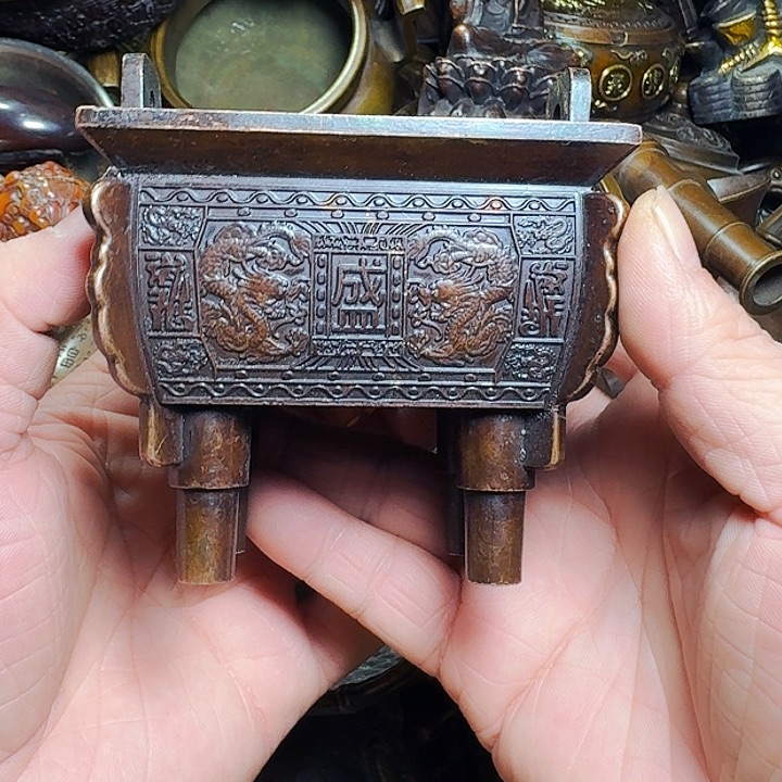 铜器摆件收收藏藏