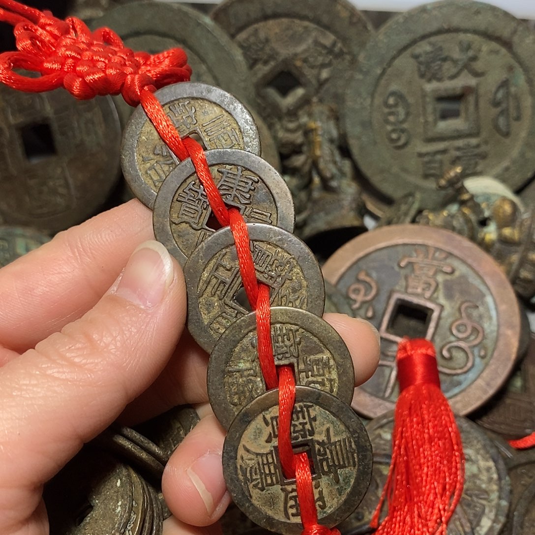 铜现代文创花钱001