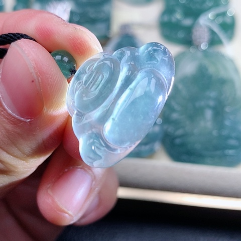 【闪购商品】翡翠颈饰未镶嵌天然翡翠