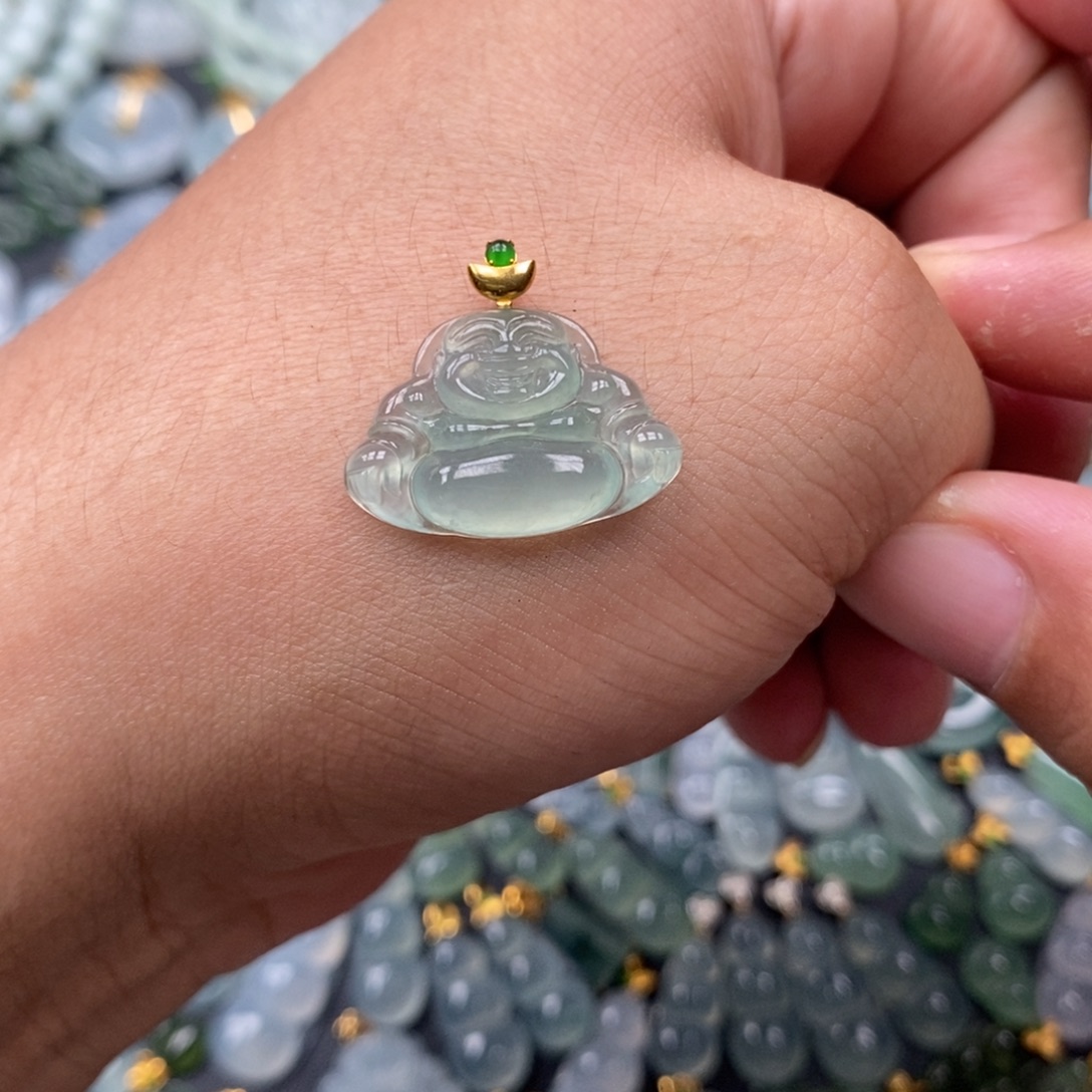 金***水翡翠18K金镶嵌颈饰