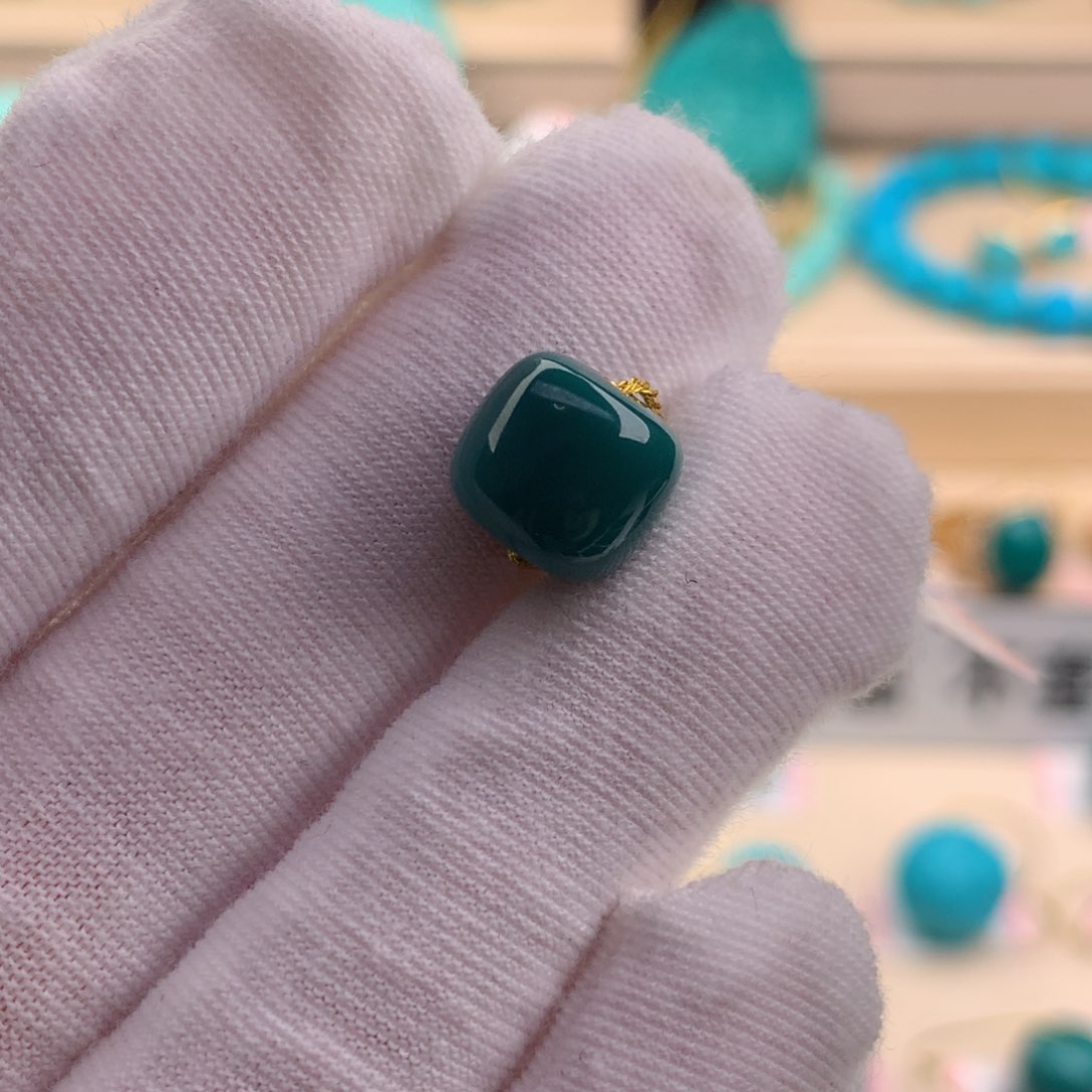 绿松石珠宝奇石未镶嵌10×8.9