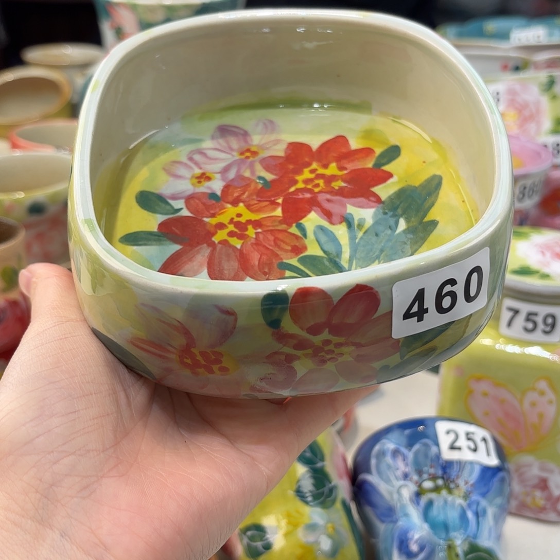 瓷片兔兔好可爱啊我