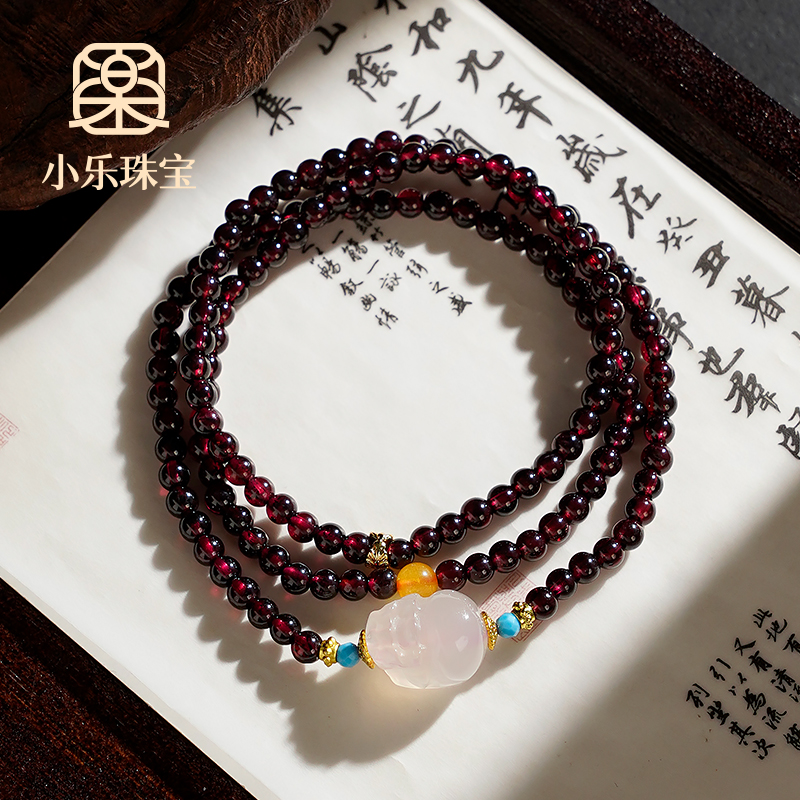 浓郁石榴石三圈玉髓貔貅女式手链多样性发一-10129