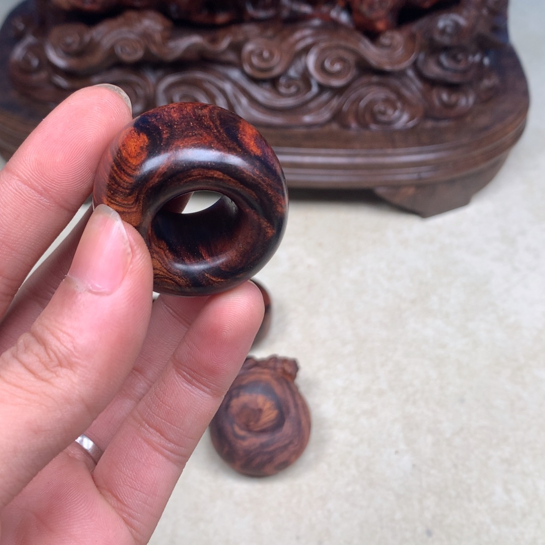 木奶***丫海南黄花梨木等