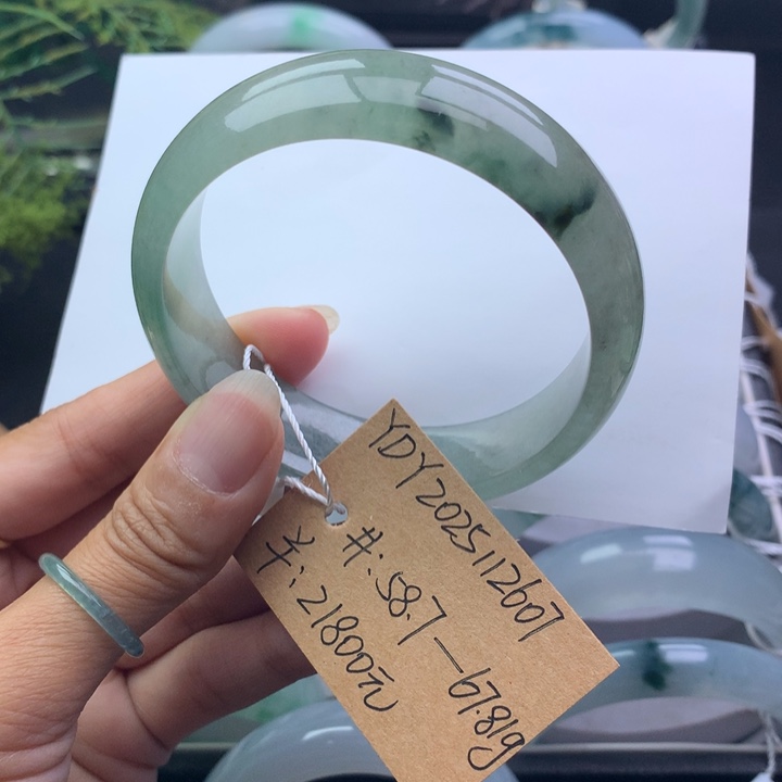 翡翠未镶嵌手镯天然翡翠手镯