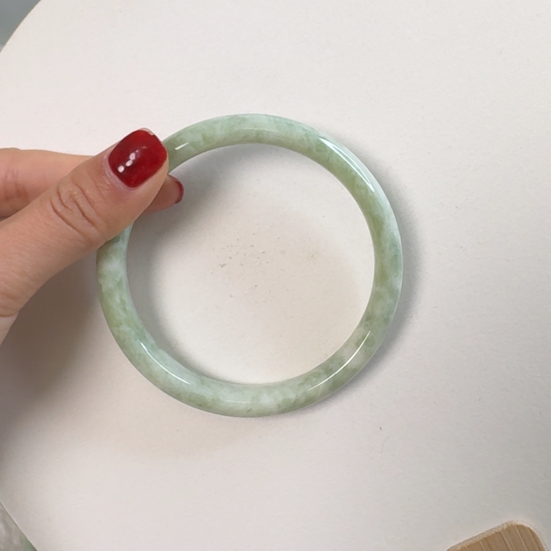 蓝田玉（蛇纹石化大理石玉）手镯未镶嵌春****开