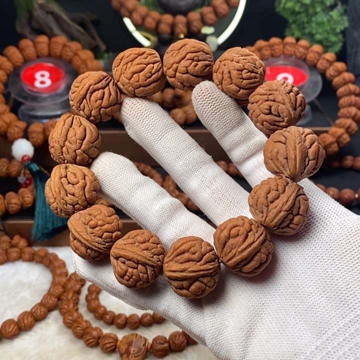 桃核吊坠山****院秦岭龙纹