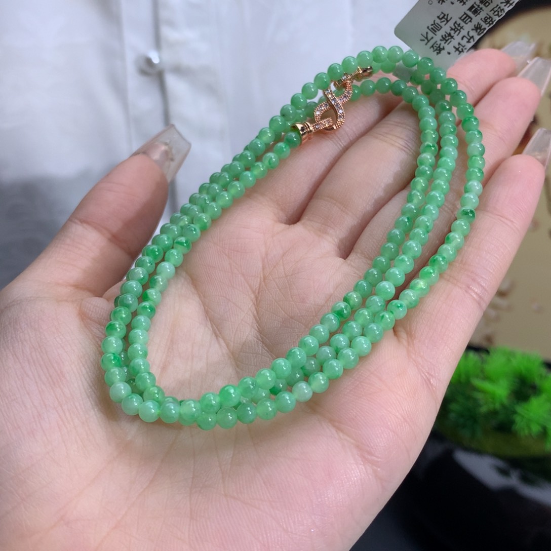 翡翠颈饰未镶嵌卡3.5冰润果绿飘花