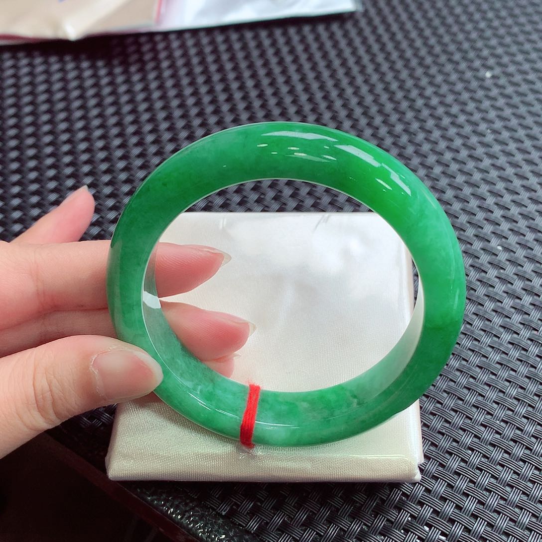 未镶嵌手镯翡翠?****?翡翠