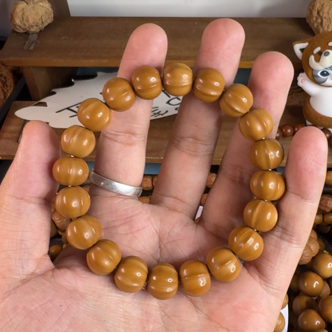 猴头核桃手串鲨鱼背全品