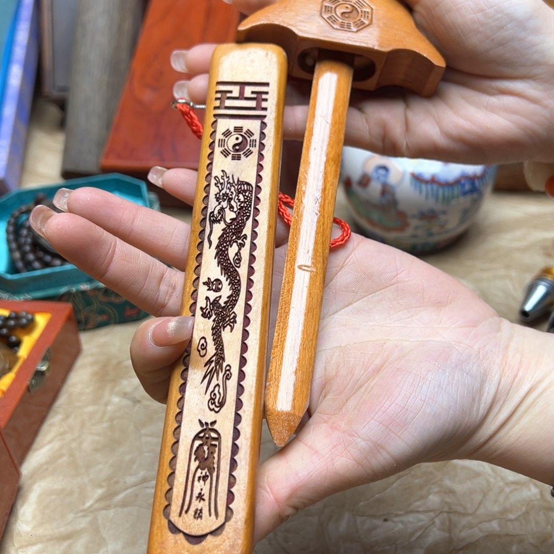 大叶紫檀（黑酸枝木类）