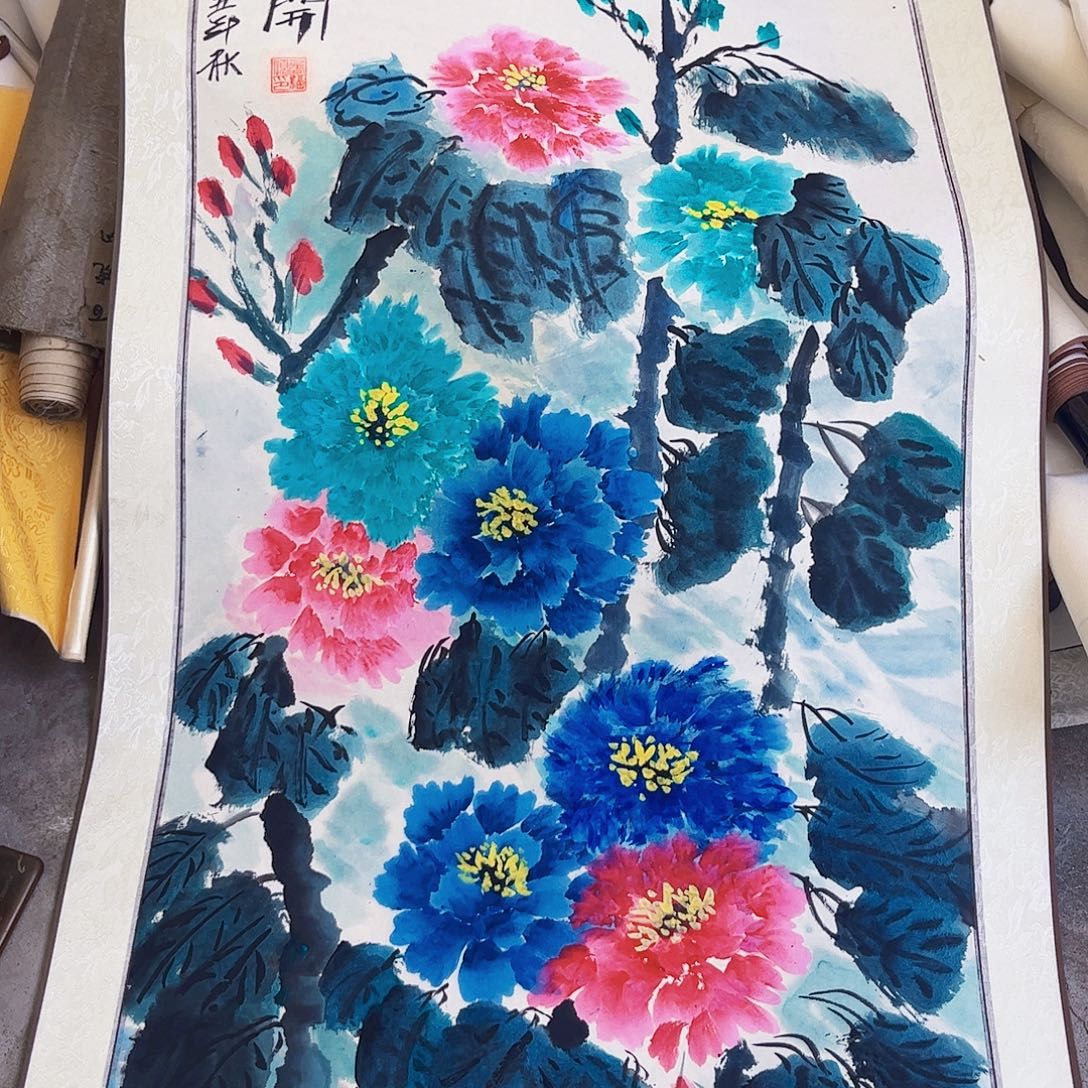 摆件，破损，水渍，轴坏都是正常的