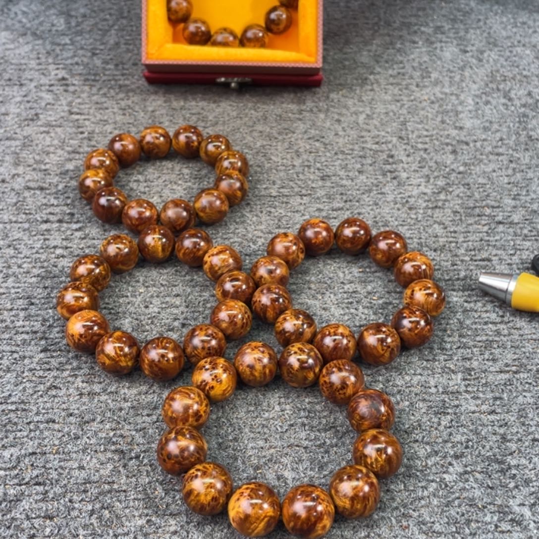 柏木（崖柏）神品，太行崖柏，2.0妖孽绿底阴沉留疤，特殊薄荷甜