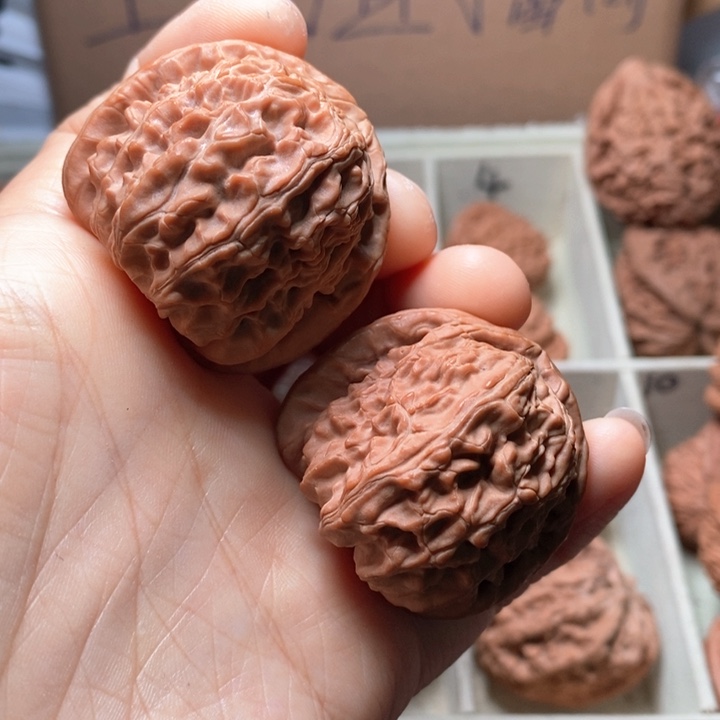 文玩核桃吊坠张****5白狮子