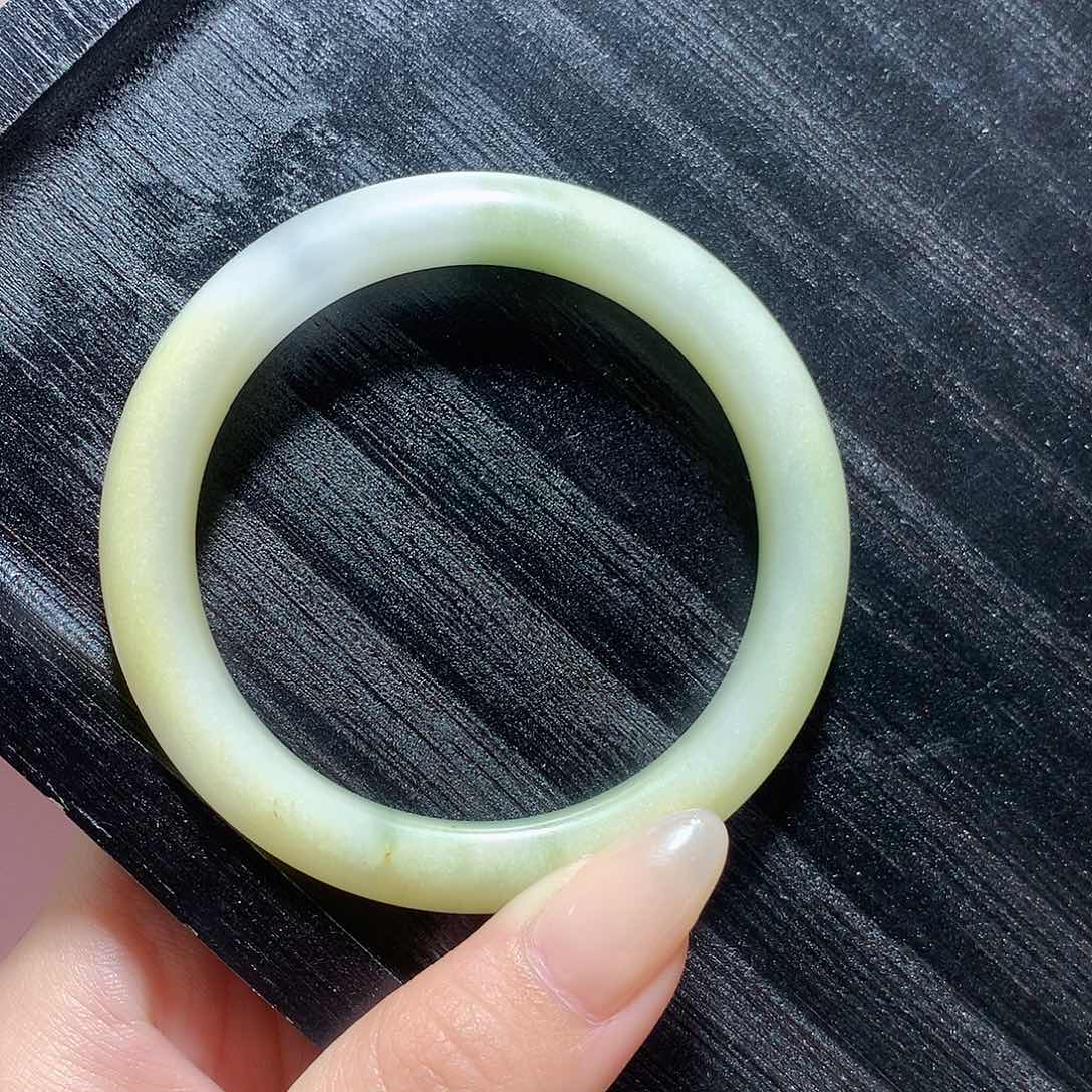 石英质玉手镯未镶嵌买手镯有玉石手串