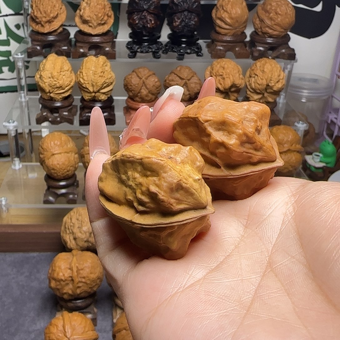 文玩核桃把件8…………34mm