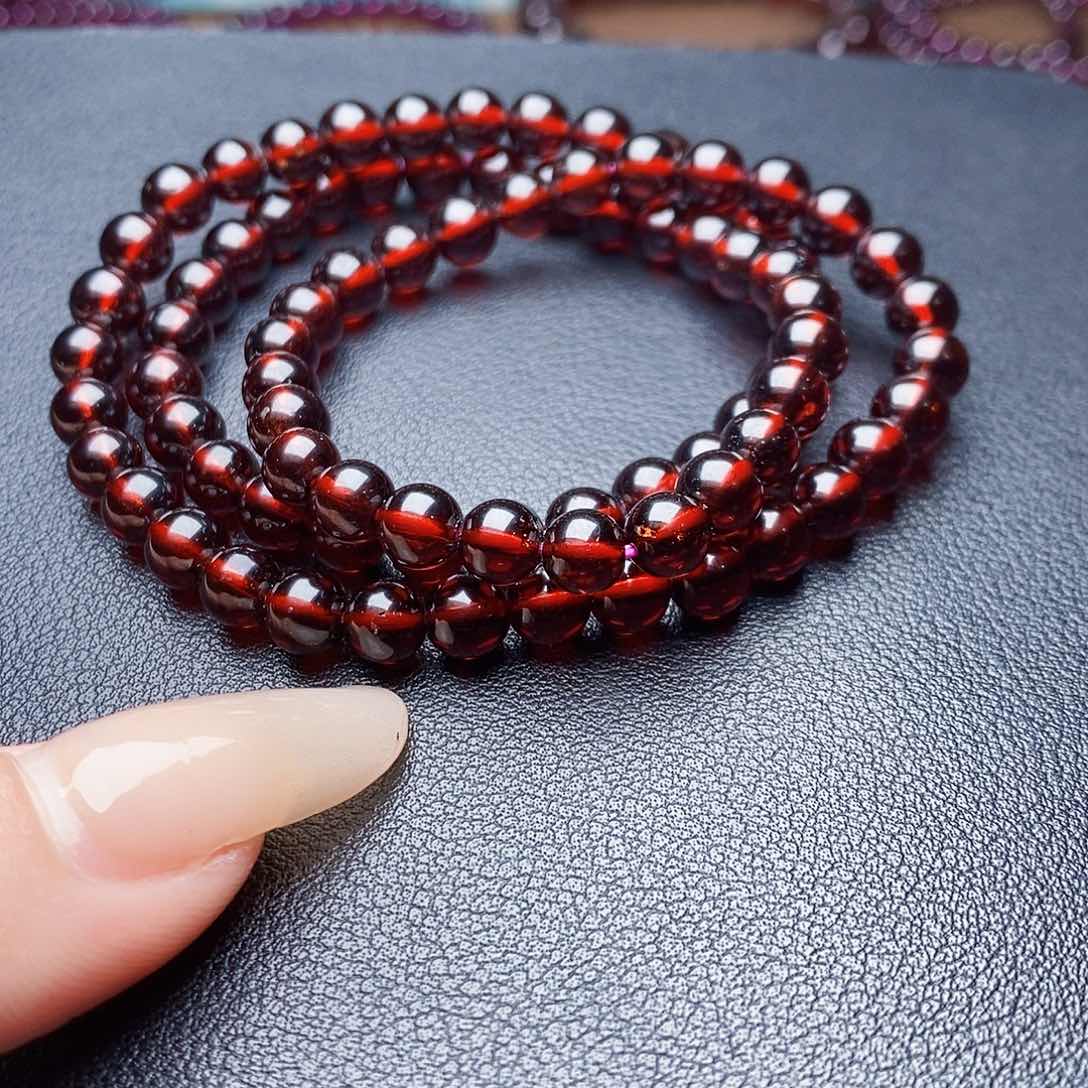 未镶嵌手链石榴石5.6 3圈毕业级