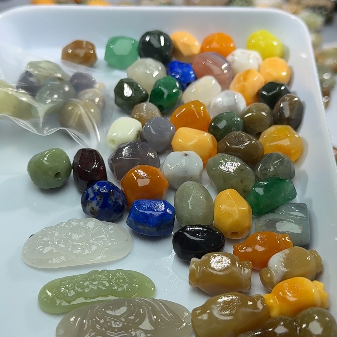 ****^和田玉未镶嵌珠宝奇石