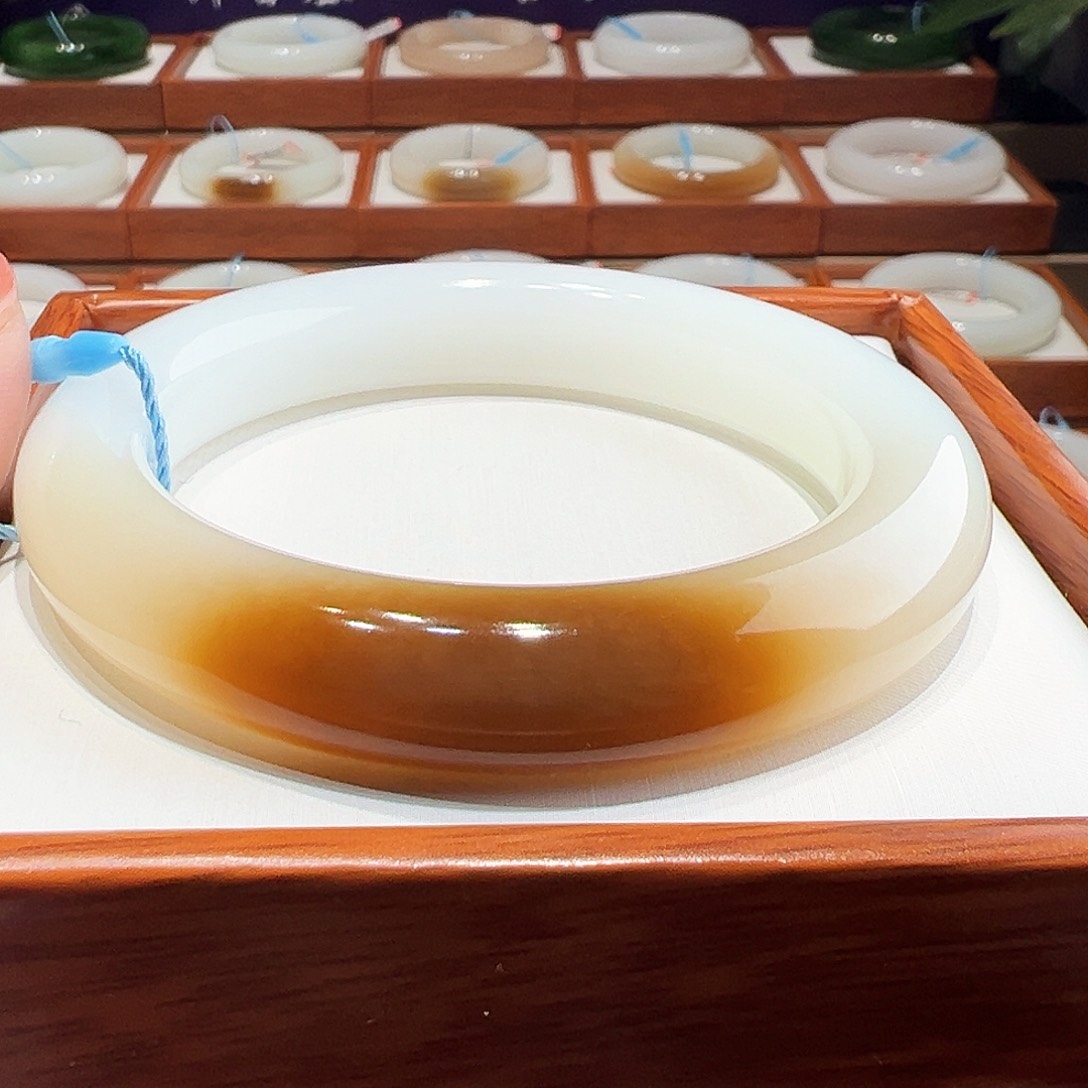 和田玉手镯5758未镶嵌