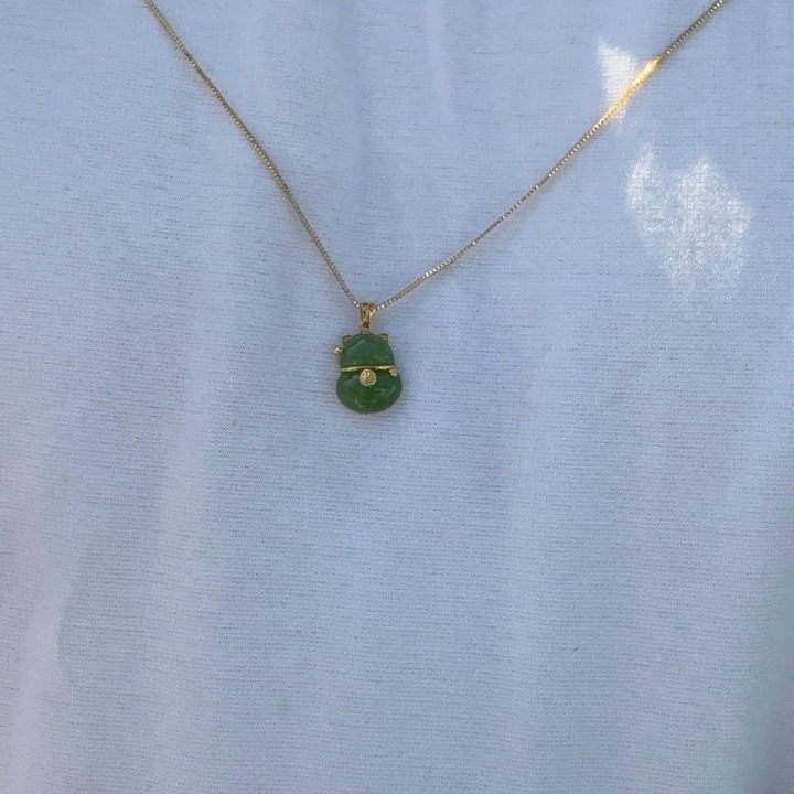 和田玉18K金镶嵌颈饰