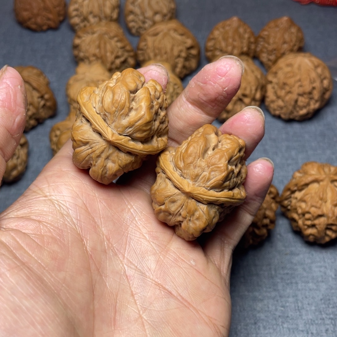 用***4文玩核桃把件蛤蟆