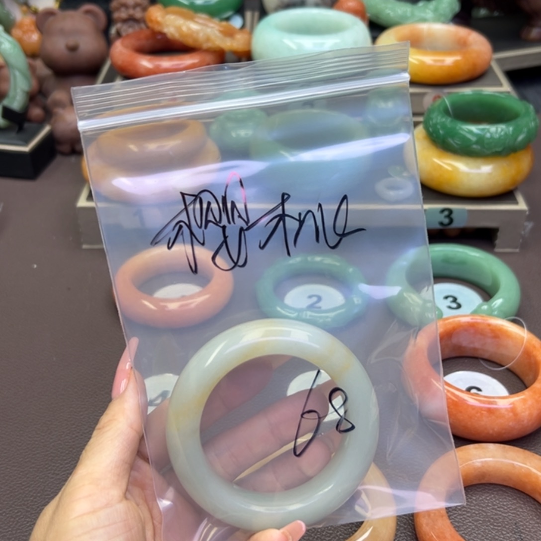 未镶嵌手镯石英岩玉?****?