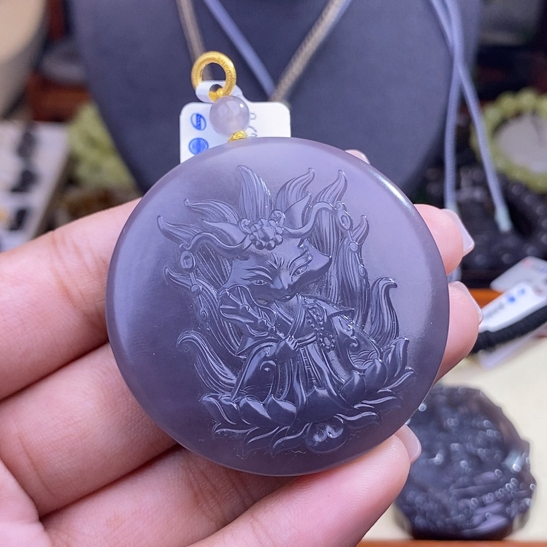 和田玉清货价浓烟紫金镶玄狐娘娘未镶嵌