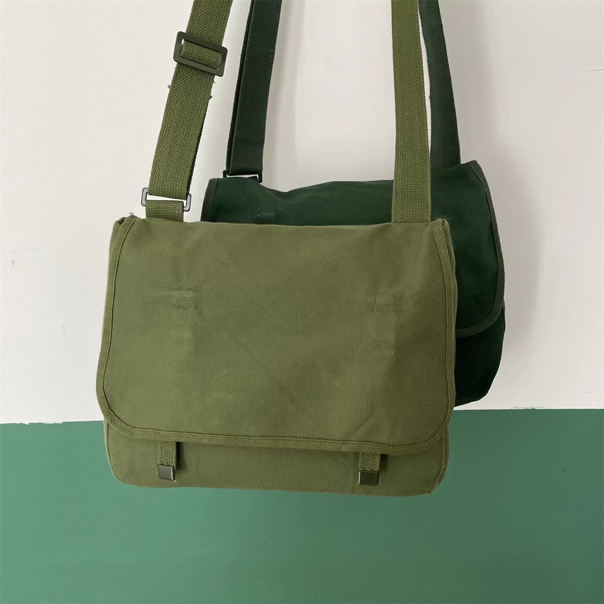 帆布挎包 斜肩包 书包隔层时尚复古土黄/绿男女款