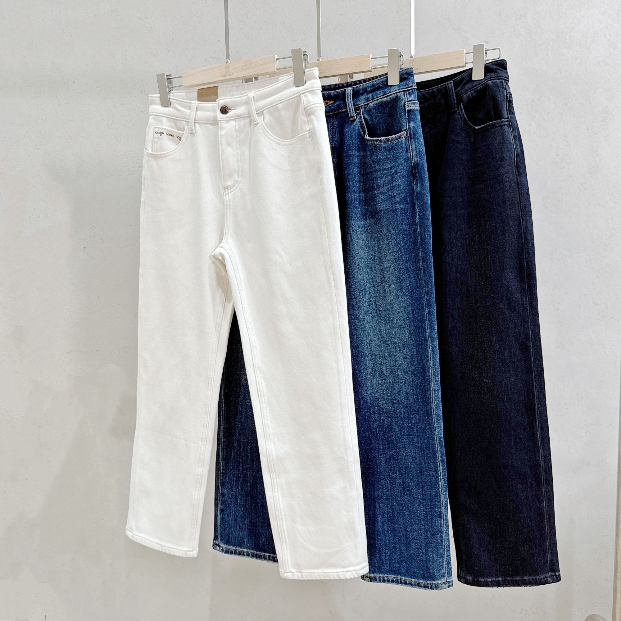 Li Wang/里望设计师款 舒适棉混纺 内里磨绒弹力松石扣烟管牛仔裤