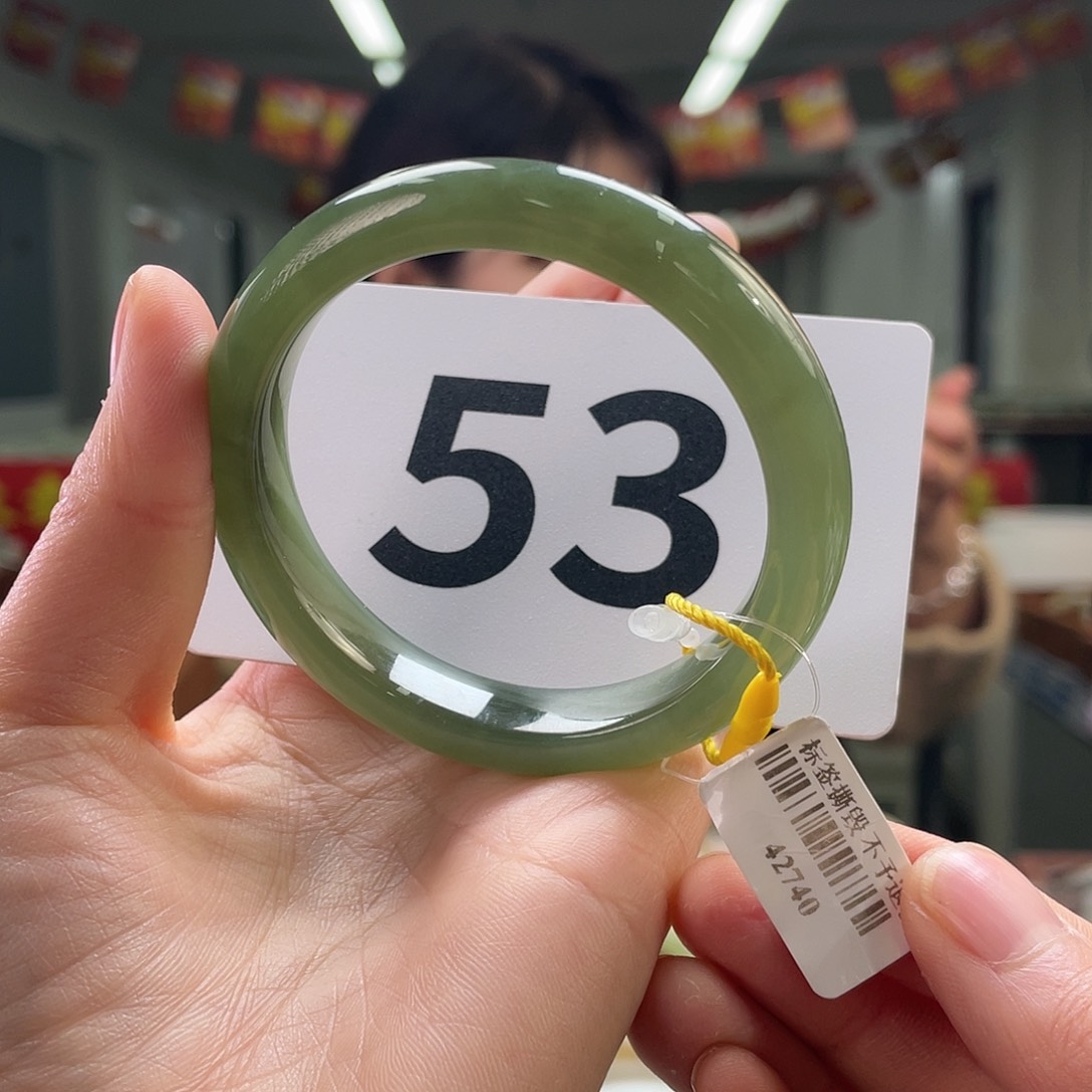 和田玉手镯未镶嵌纹