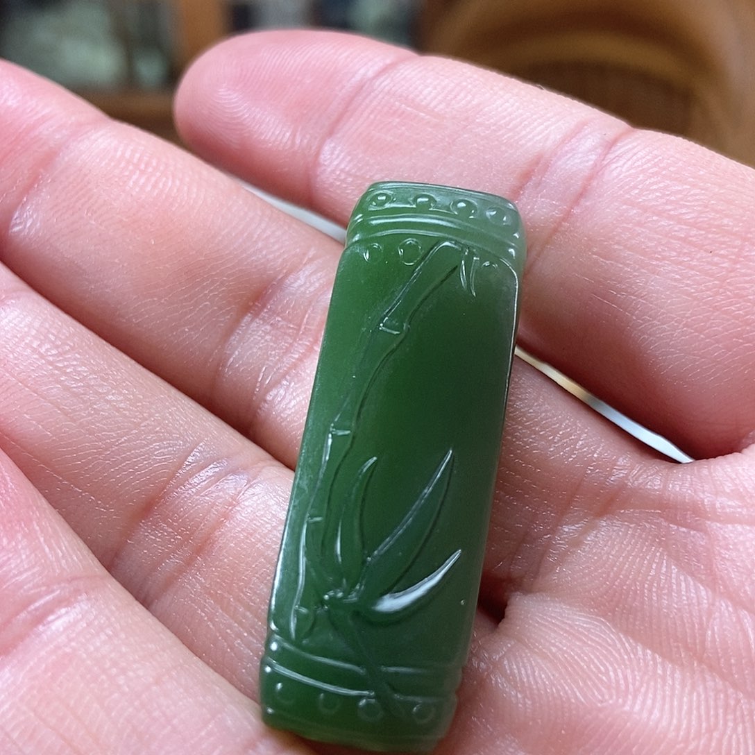 和田玉（碧玉）颈饰未镶嵌