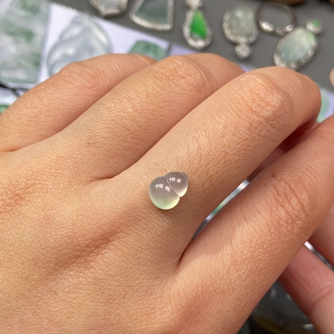 定制翡翠未镶嵌红*翡翠葫芦