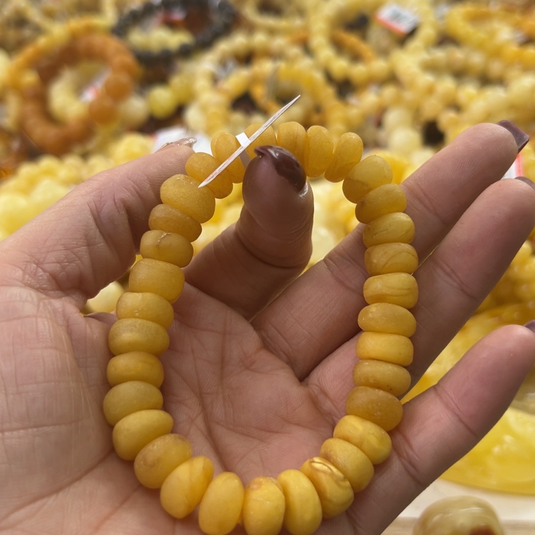 琥珀珠宝奇石未镶嵌