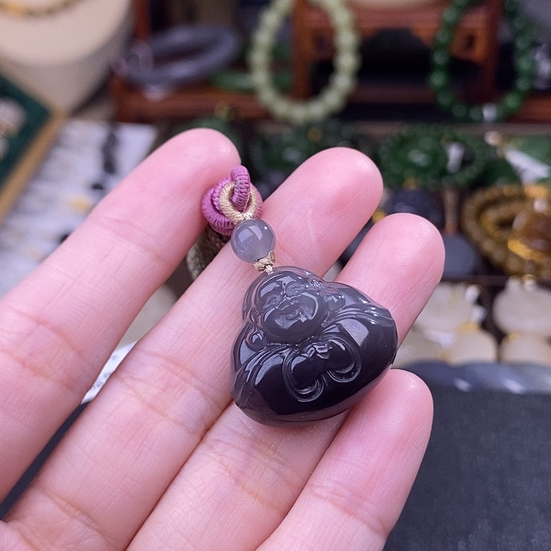 和田玉烟紫吊坠清货价抱抱佛未镶嵌