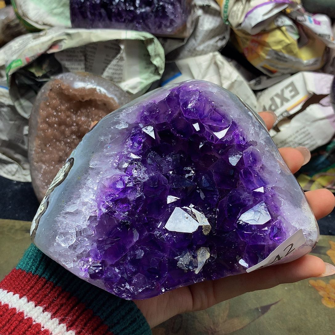 紫晶大型摆件（非配饰）未镶嵌