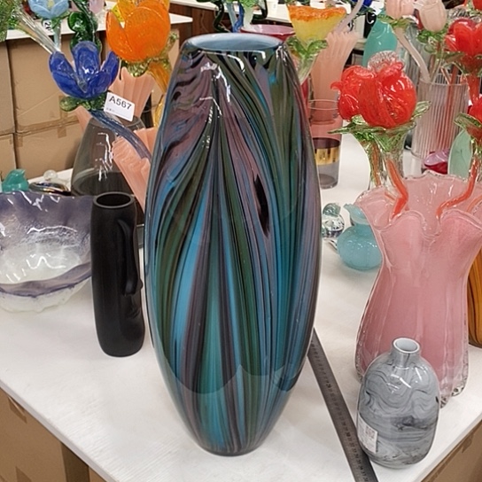 琉璃花瓶高50厘米口径9厘米
