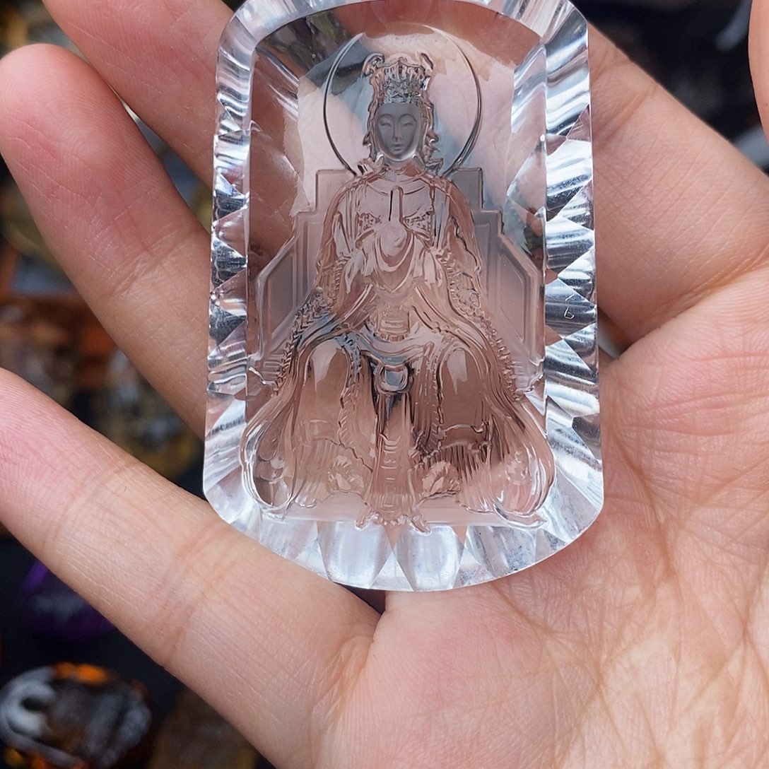 水晶吊坠未镶嵌碧霞元君