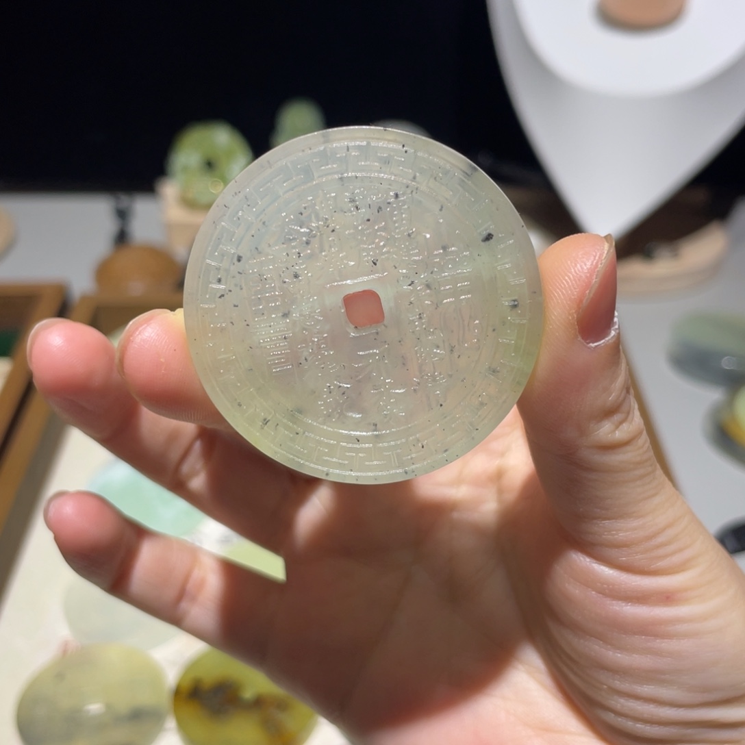 岫玉未镶嵌颈饰颈饰3